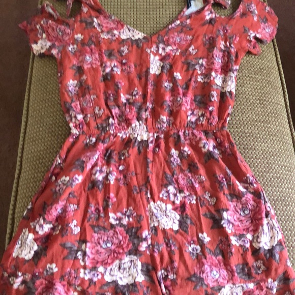 American Eagle Outfitters Dresses & Skirts - American Eagle Outfitters NWTO